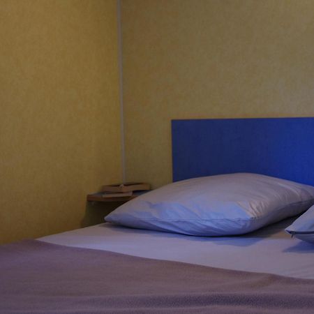 Camping La Bergerie Hotel La Chapelle-Achard Kamer foto